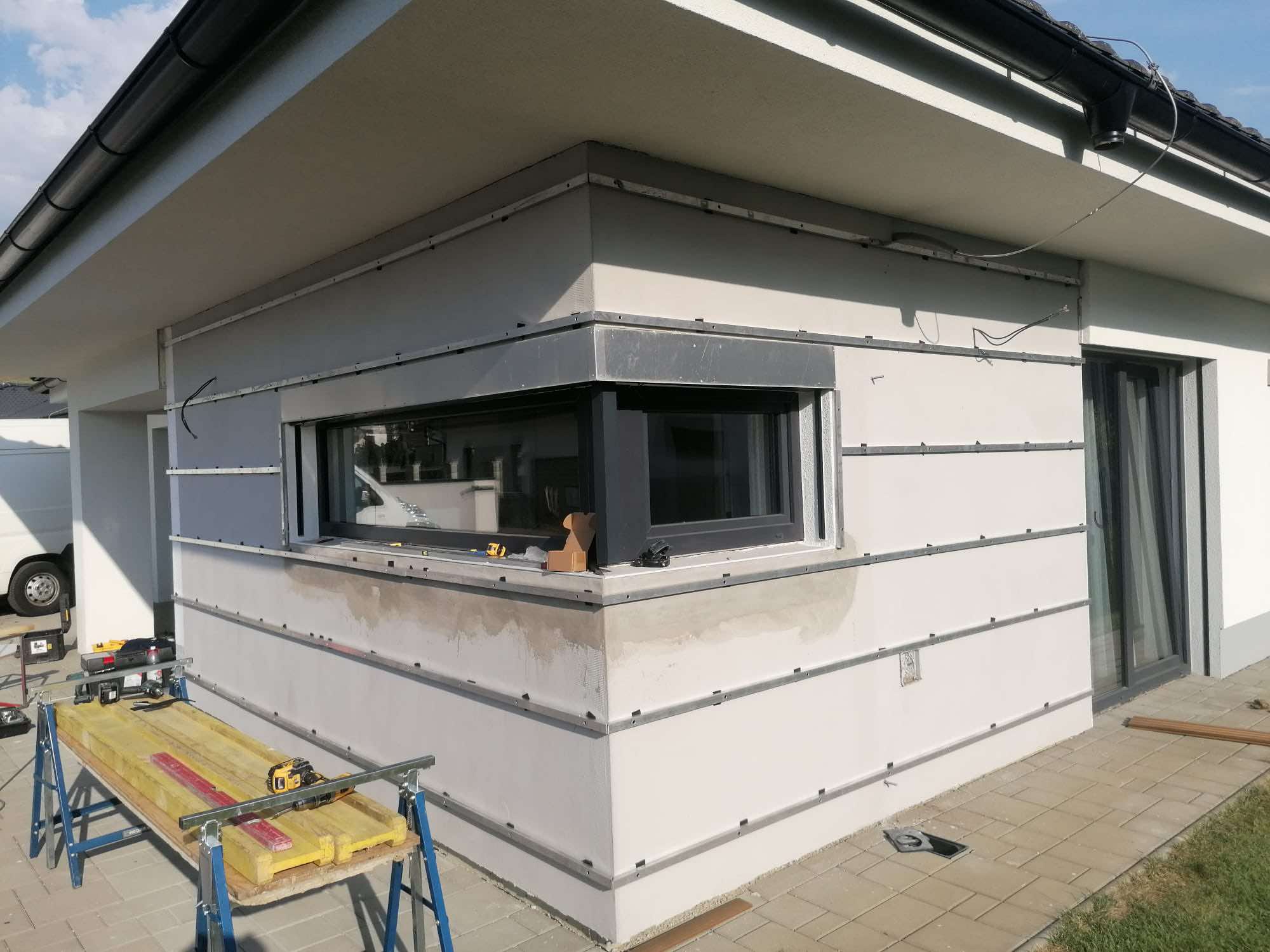 Fasádny lamelový obklad na rodinnom dome Pred realizáciou fasádneho lamelového obkladu