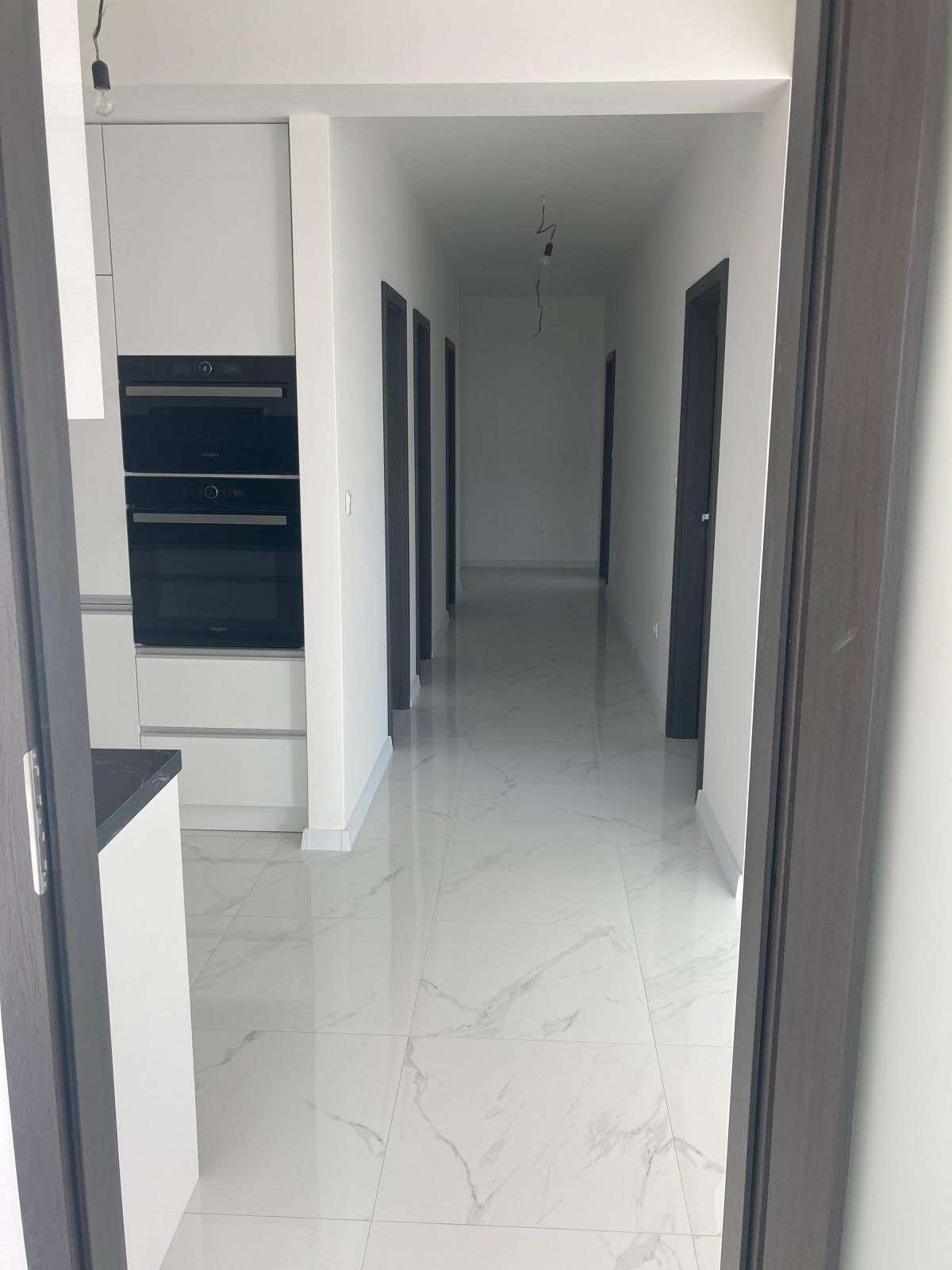 Dvere DOMINO2 a laminátová podlaha SolidStep Interiérové dvere DOMINO2 v dekore ANTRACIT v dome